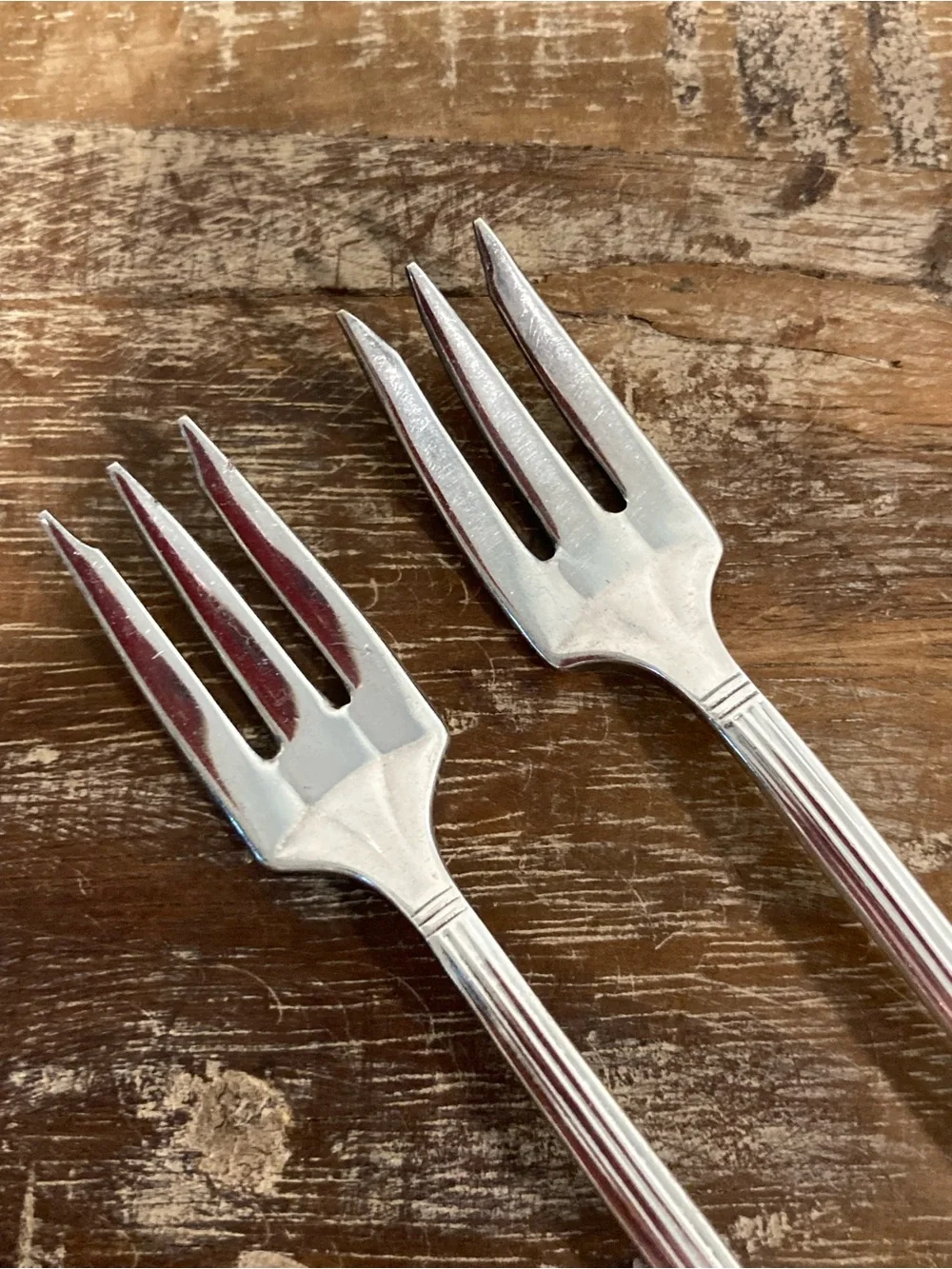 2 Oneida Community Coronation Silver Plated Silver Seafood Cocktail Forks
